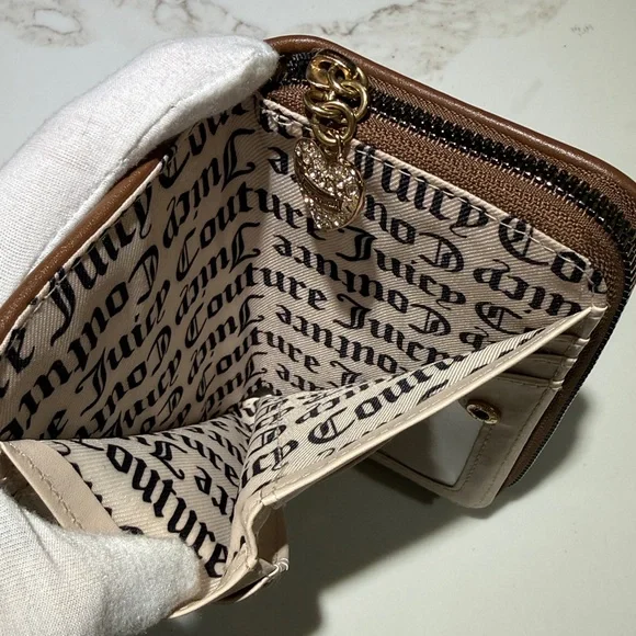 JUICY COUTURE Zip top Wallet, Brown/Pink Emblem - Picture 6 of 9